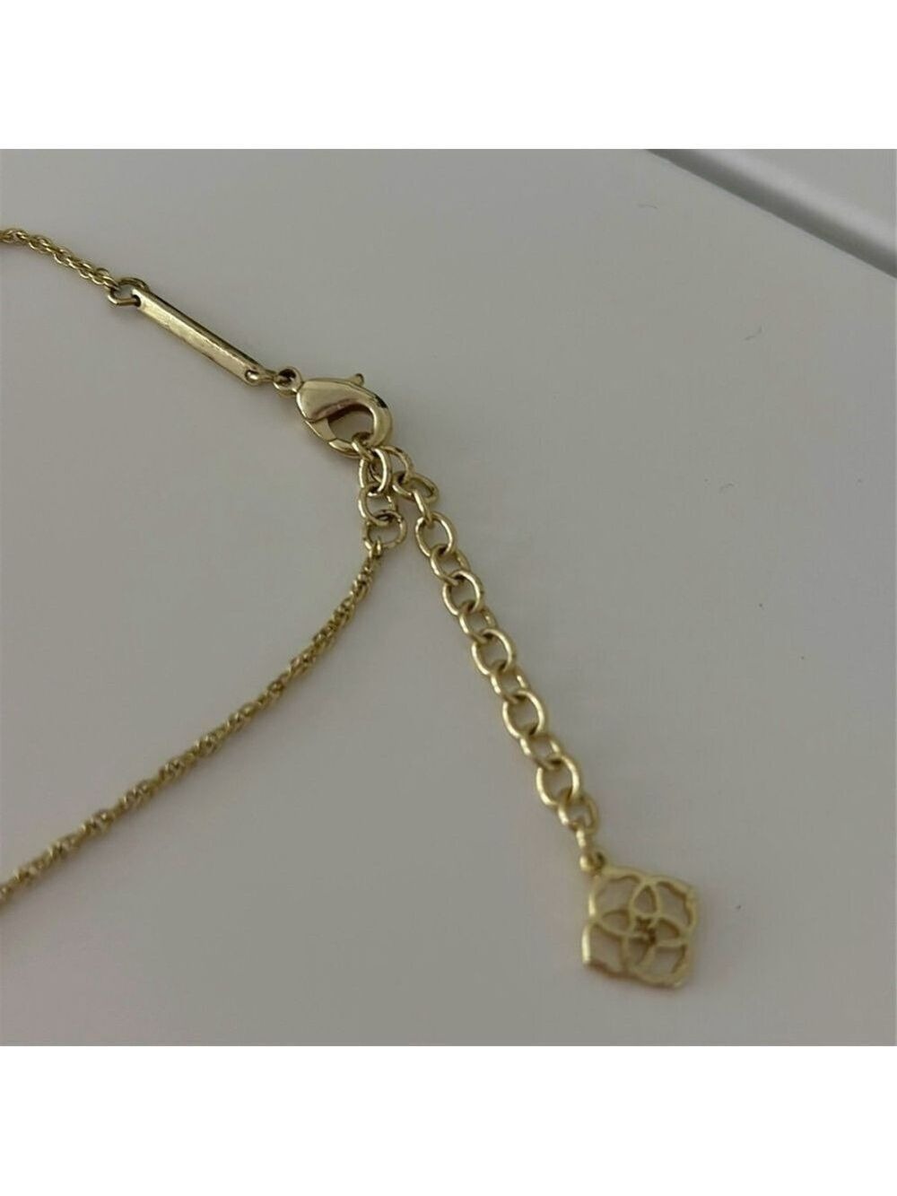 KENDRA SCOTT Kiri black faceted tear drop pendant necklace gold tone chain 18” - Picture 5 of 11